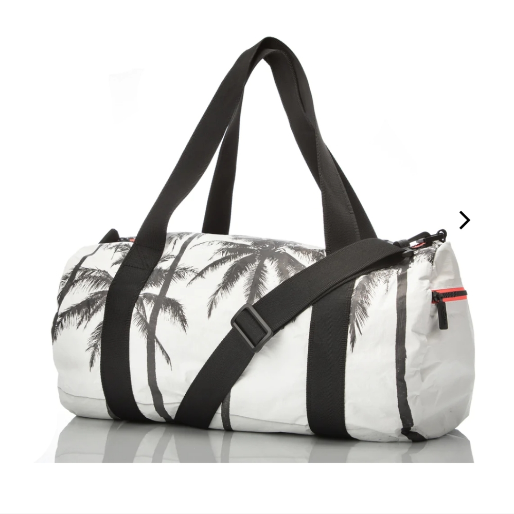 Aloha Collection Kalapana Samudra Duffle Special Edition (damaged) 55% OFF!